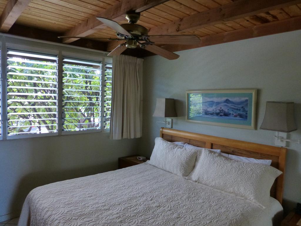 Mahina Surf 220 By Redawning Aparthotel Lahaina Exterior foto